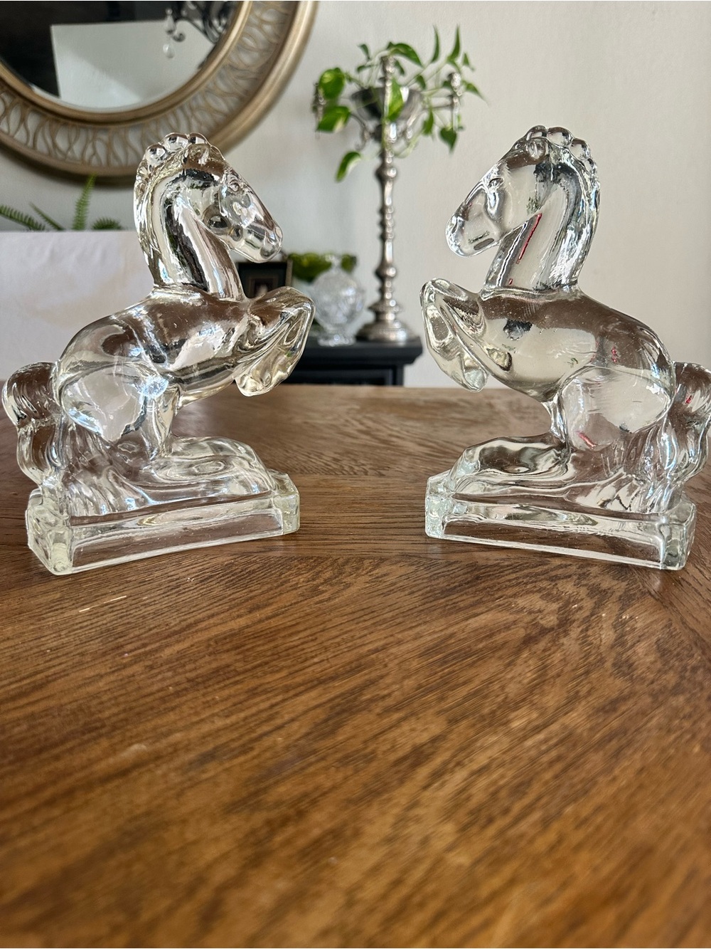 VNTG: L.E. Smith, Clear Glass Leaping Stallion Bookends.